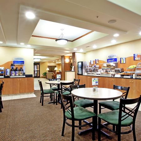 Holiday Inn Express Hotel & Suites Claypool Hill -Richlands Area By Ihg Pounding Mill Extérieur photo