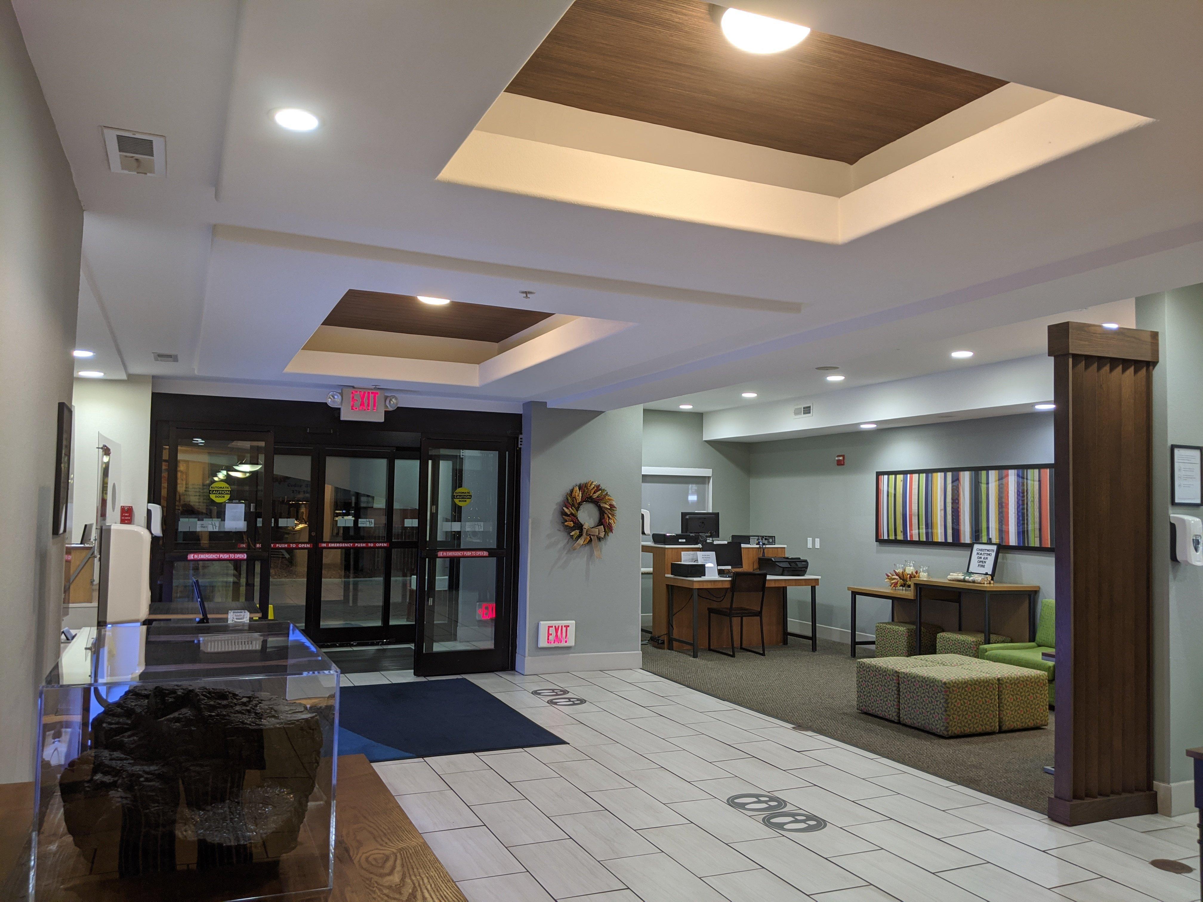 Holiday Inn Express Hotel & Suites Claypool Hill -Richlands Area By Ihg Pounding Mill Extérieur photo