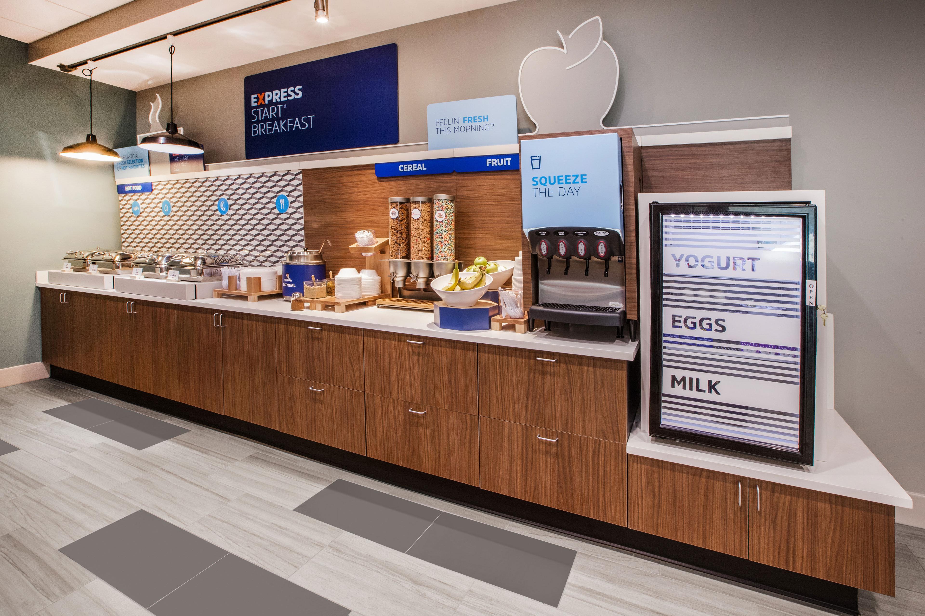 Holiday Inn Express Hotel & Suites Claypool Hill -Richlands Area By Ihg Pounding Mill Extérieur photo