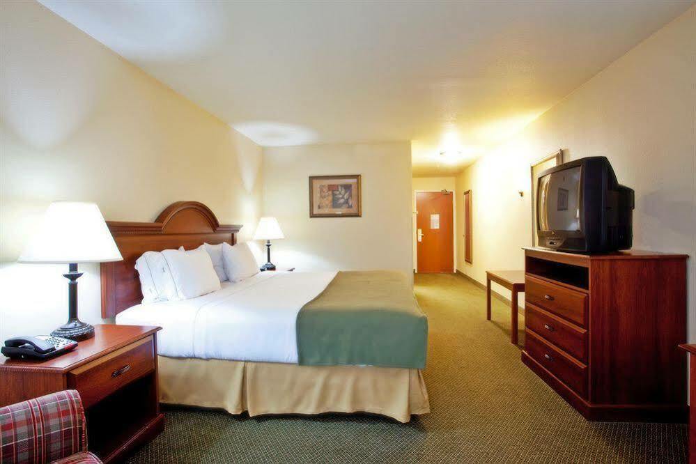 Holiday Inn Express Hotel & Suites Claypool Hill -Richlands Area By Ihg Pounding Mill Extérieur photo