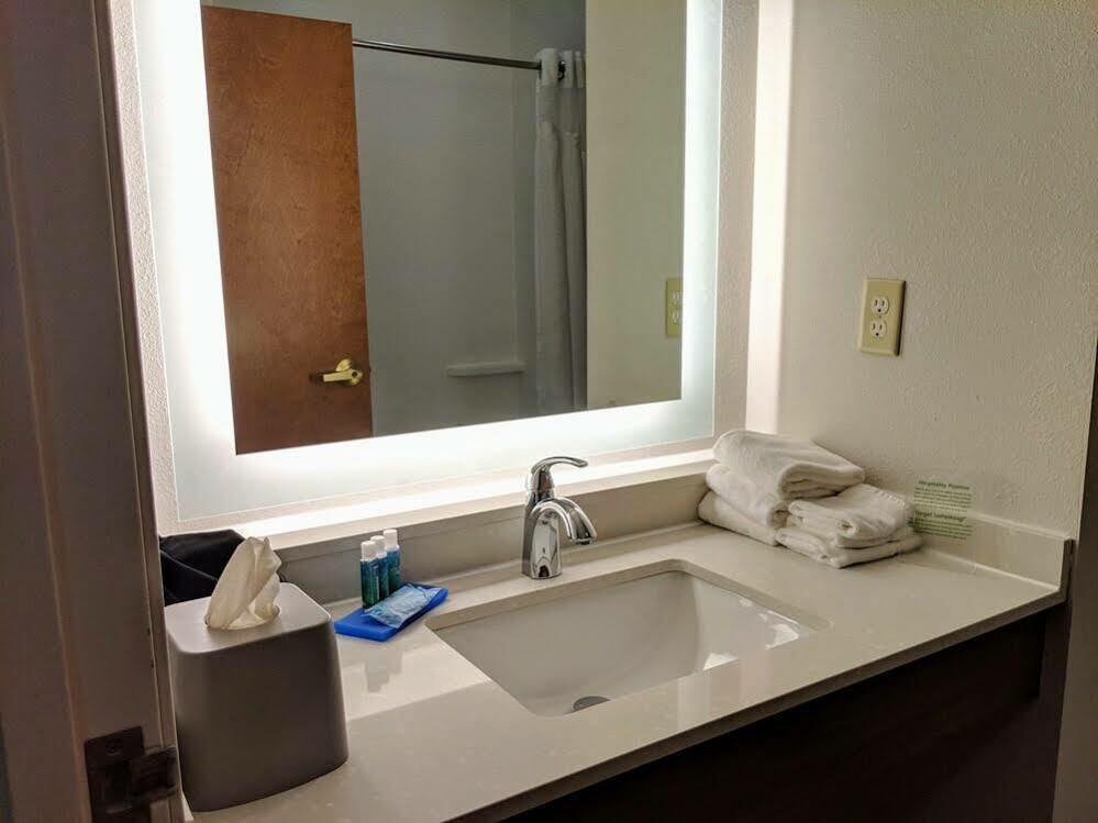 Holiday Inn Express Hotel & Suites Claypool Hill -Richlands Area By Ihg Pounding Mill Extérieur photo