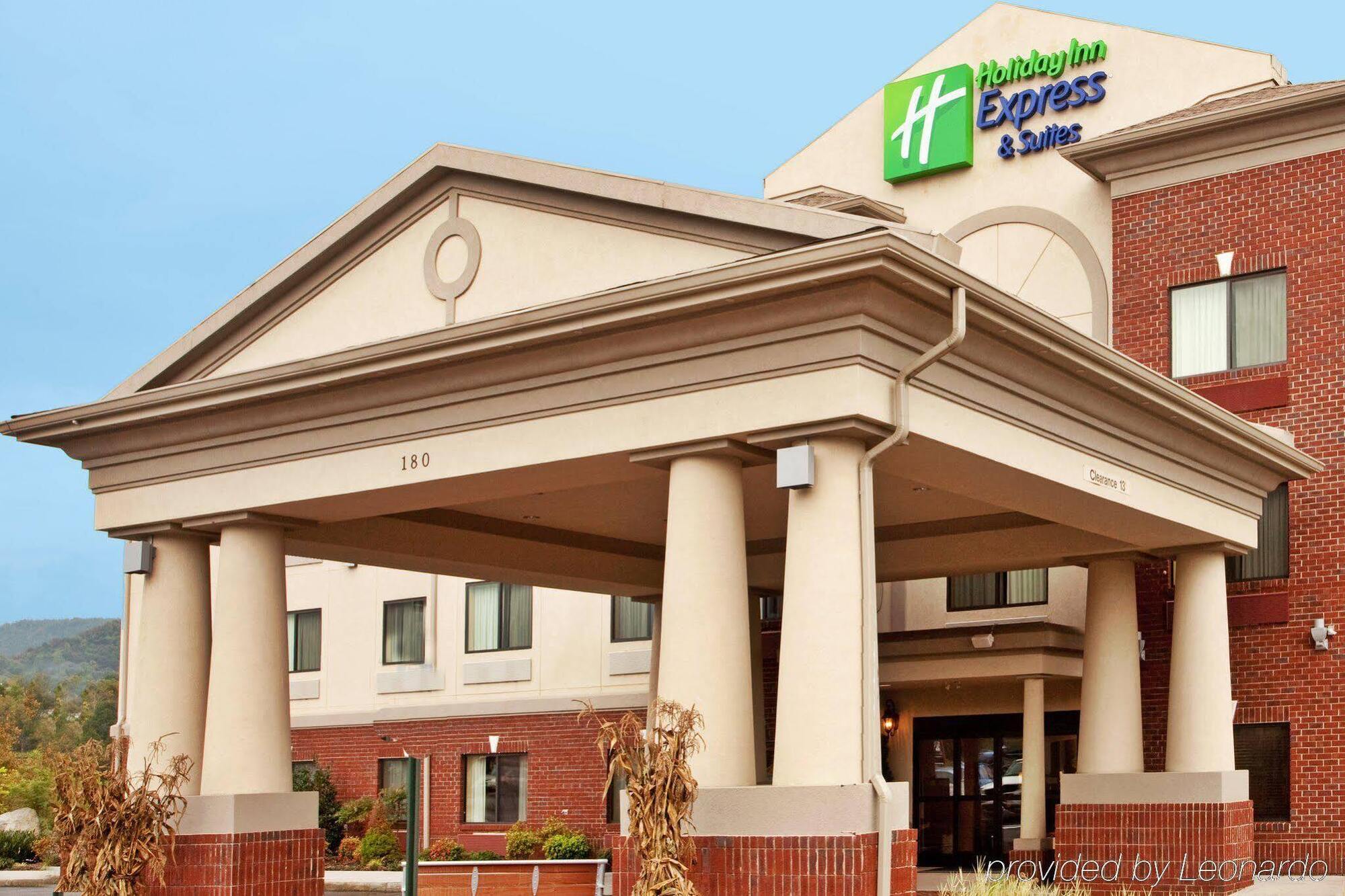 Holiday Inn Express Hotel & Suites Claypool Hill -Richlands Area By Ihg Pounding Mill Extérieur photo